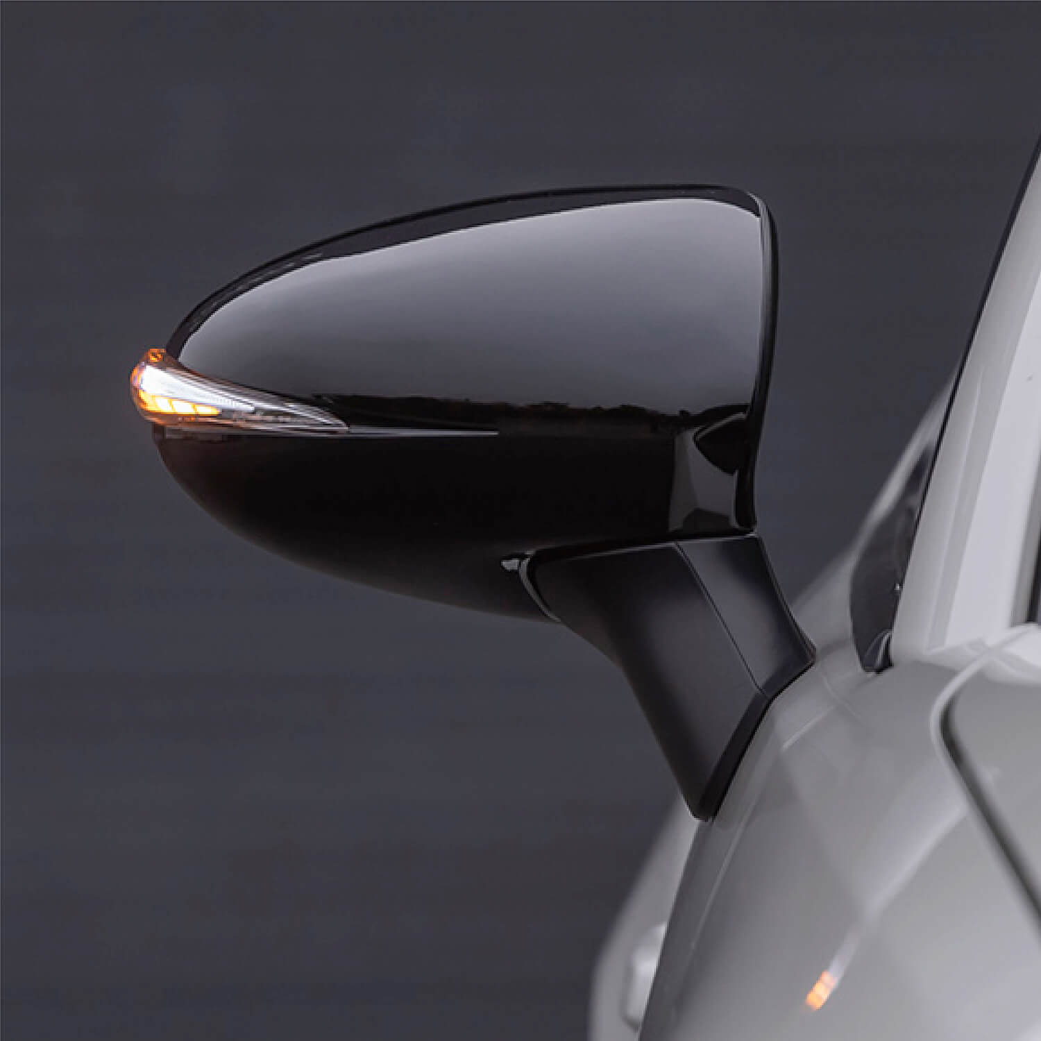 新製品 キーレス操作でモーション機能を搭載した「シーケンシャル